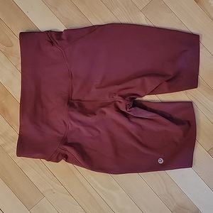 Lululemon NWOT short size 8